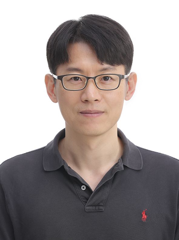 김수현 교수님 프로필 사진.jpg